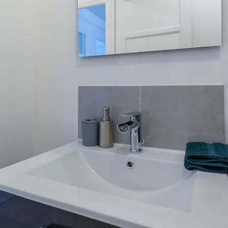 La Perle - Ideal Family - Hypercentre - Wifi Hd Appartement Troyes